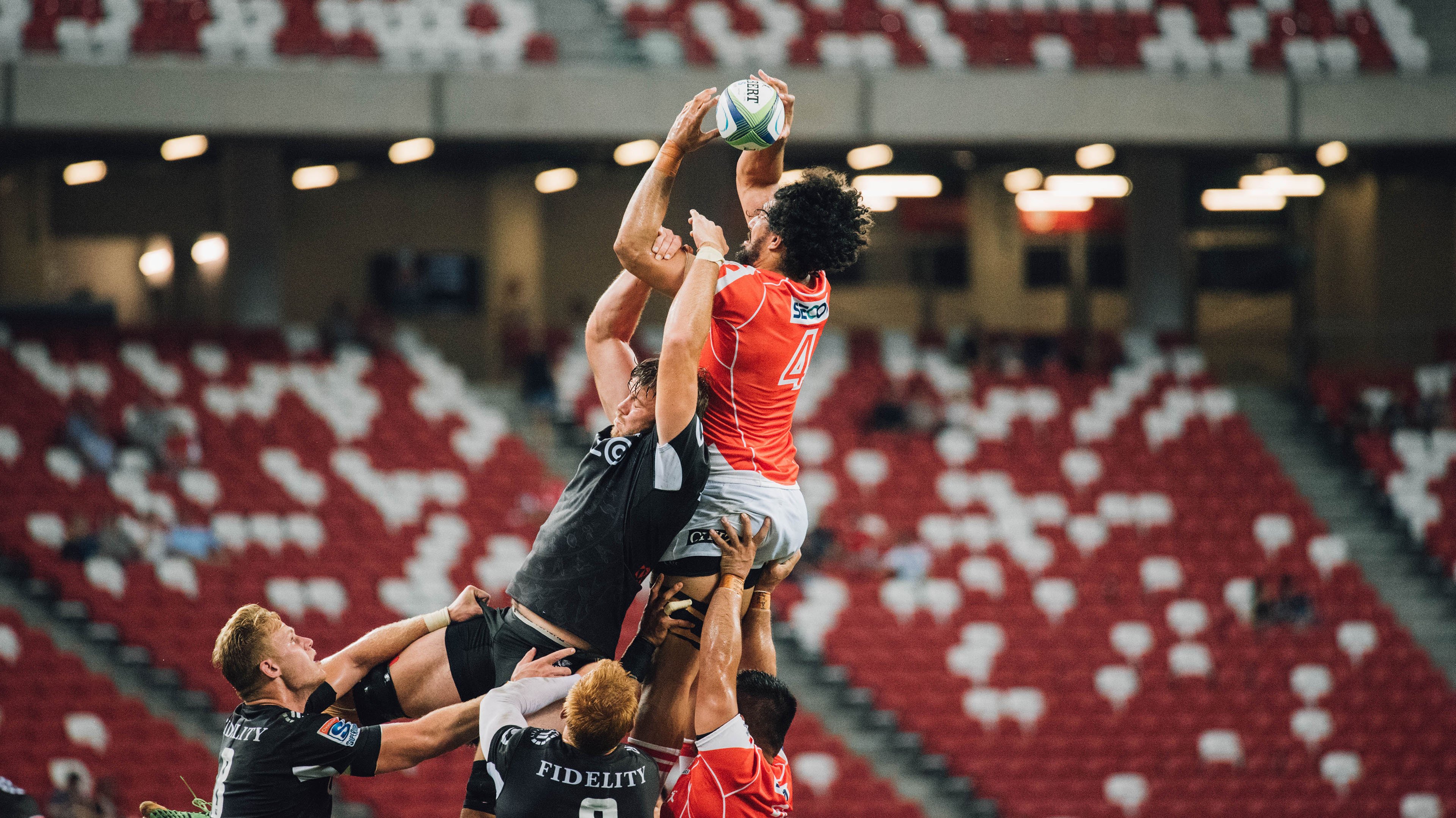 体育赛事-约基奇赛点兑现，皇家马德里淘汰北京首钢晋级四强，主帅激动落泪